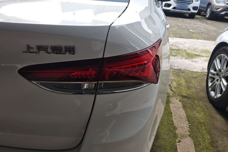 Used Buick GT 2019 18T Automatic Connected Elite Model China VI Standard Right Rear Taillight