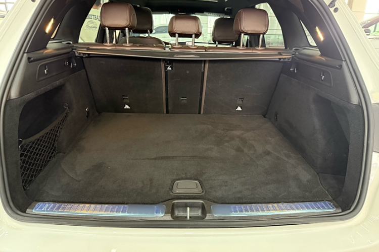 Used Mercedes-Benz GLC 2020 GLC 260 L 4MATIC Dynamic Model
