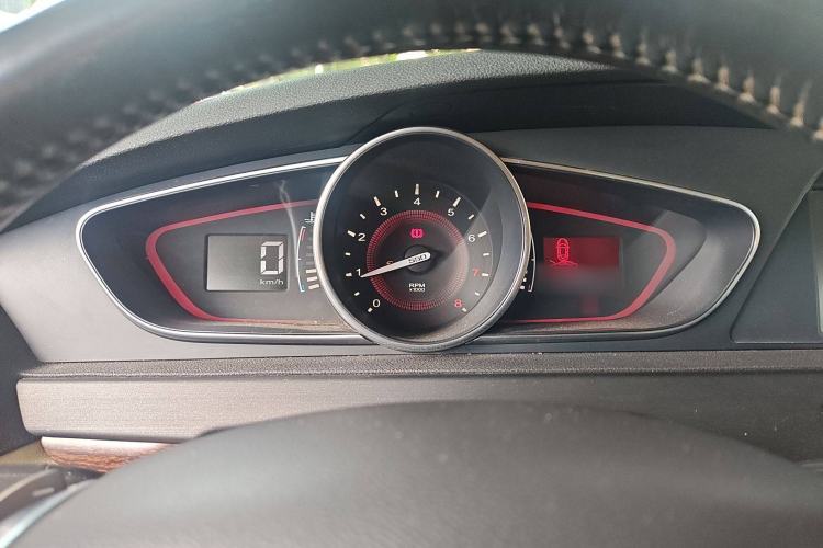 Used Roewe 550 2013 550S 1.8L Automatic Start-Zhen Edition
