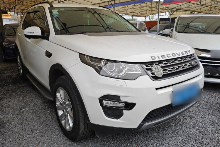 Used Land Rover Discovery Sport 2016 2.0T SE Front Right 45 Deg