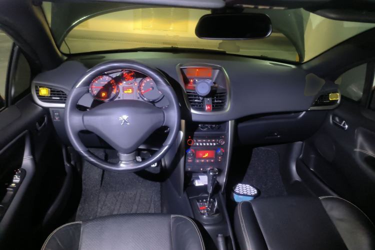 Used Peugeot 207 2013 1.6L CC Automatic Fashion Edition Center Console