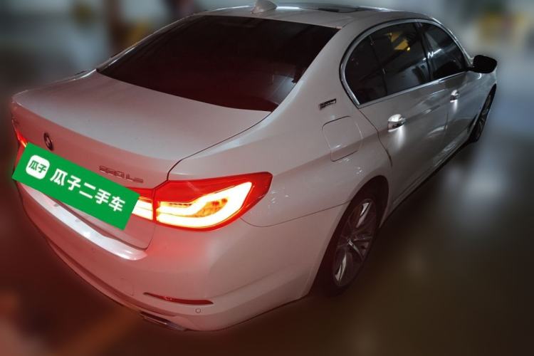 Used BMW 5 Series New Energy 2019 530Le Luxury Package Rear Right 45 Deg