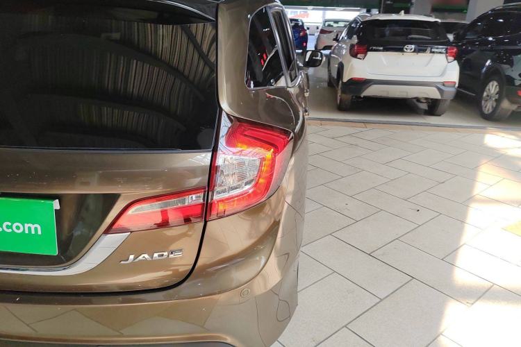 Used Honda Jade 2014 1.8L Automatic Comfort Elite Version 5 Seats
