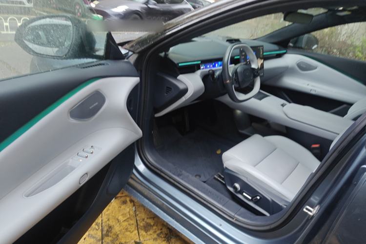 Used Lynk & Co Z10 2025 95 kWh 702 km All-Wheel Drive Intelligent Driving Ultra
