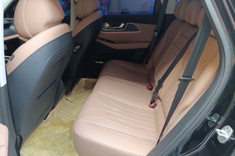 Used Chery Tiggo 8 L 2024 2.0T Two-Wheel Drive Luxury Edition 5 Seats
