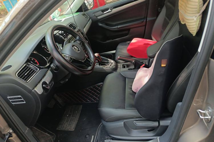 Used Volkswagen Sagitar 2017 1.6L Automatic Comfort Model
