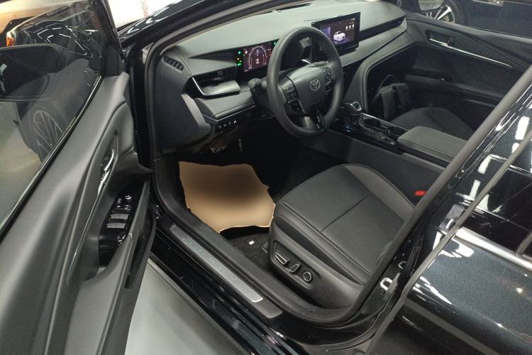 Used Toyota Camry 2026 Model Dual-Engine 2.0HSE Sport Lite Edition
