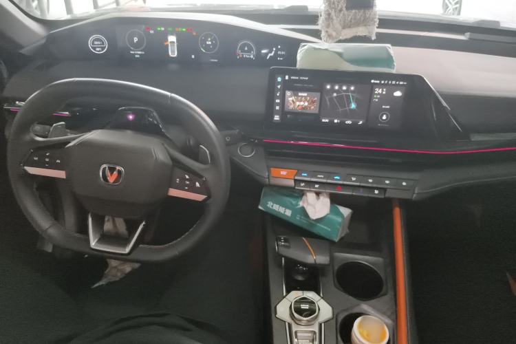 Used CHANGAN UNI-V 2022 1.5T Smart Navigation Version
