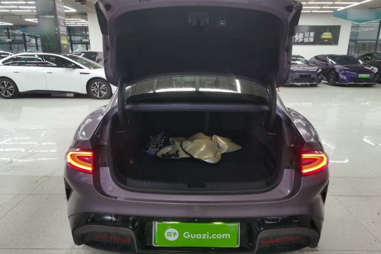 Used Xiaomi Auto SU7 2024 Four-Wheel Drive Ultra-Long Range Advanced Intelligent Driving Max Edition Trunk