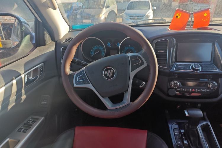 Used Foton Savana 2017 2.8T Automatic 2WD Diesel Luxury 7-Seater
