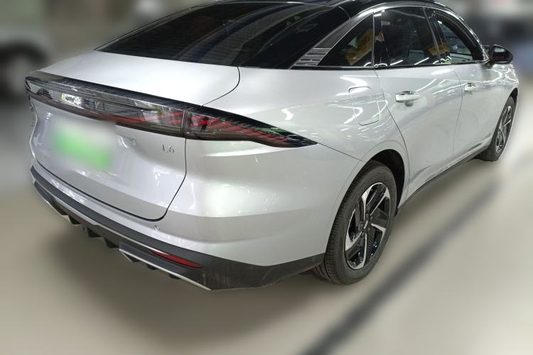 Used Geely Galaxy L6 2025 EM-i 140km Starship Edition Rear Right 45 Deg