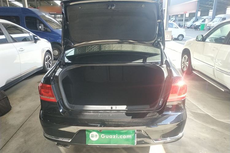 Used Volkswagen Magotan 2015 Facelift 1.8TSI Luxury Model Trunk