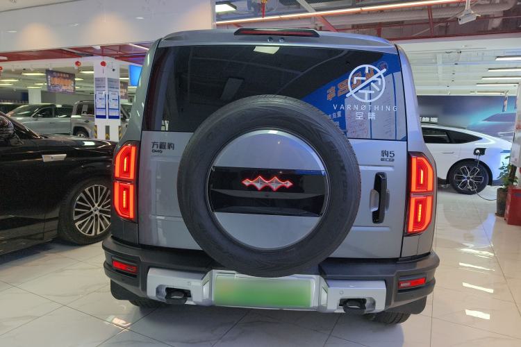 Used Formula Leopard 5 2023 Cloud Ride Flagship Edition Rear