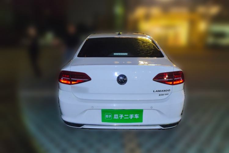 Used Volkswagen Lamando 2019 230TSI DSG Fashion Edition China V Standard Rear