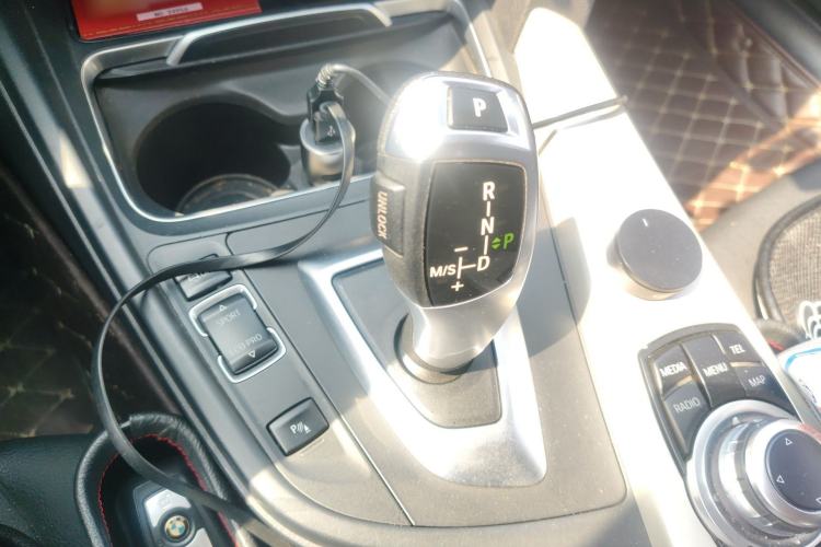 Used BMW 3 Series 2016 320Li Fashion Model Gear Lever