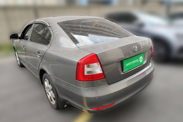 Used Skoda Octavia 2013 1.6L Manual Eado Edition
