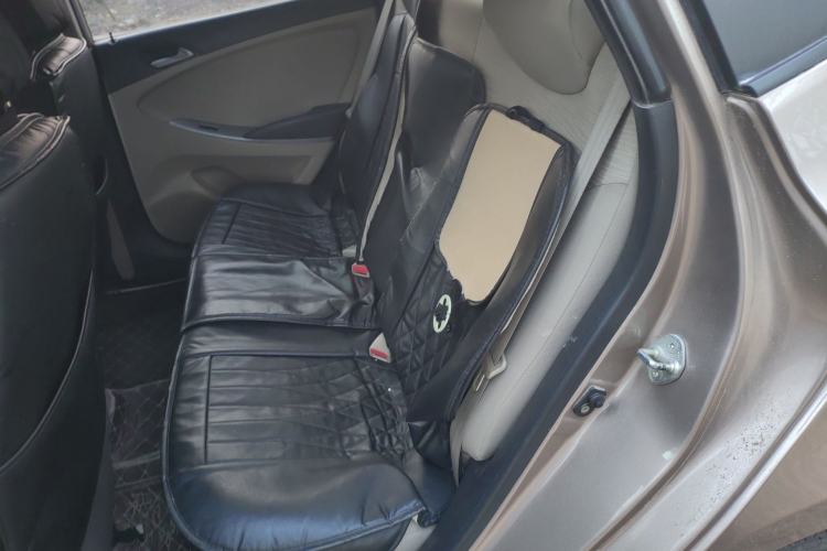 Used Hyundai Verna (older generation) 2016 1.4L Manual Smart GLS Trim