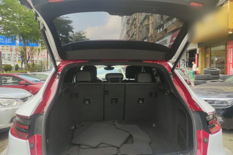 Used Porsche Macan 2017 Macan 2.0T Trunk