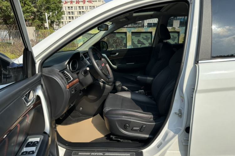 Used Haval H6 2014 Sport Edition 2.4L Automatic Elite Model Left Front Seat