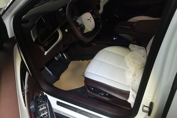 Used Hongqi EH7 2024 640 Pro+ All-Wheel Drive Driver Seat