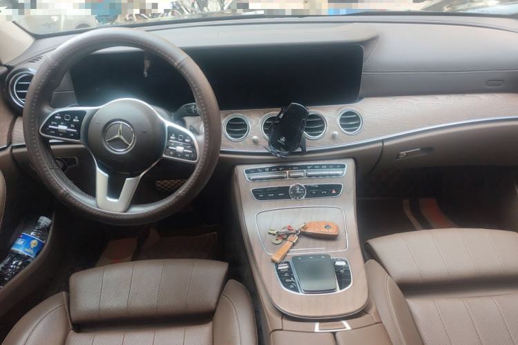 Used Mercedes-Benz E-Class 2019 E 260 L
