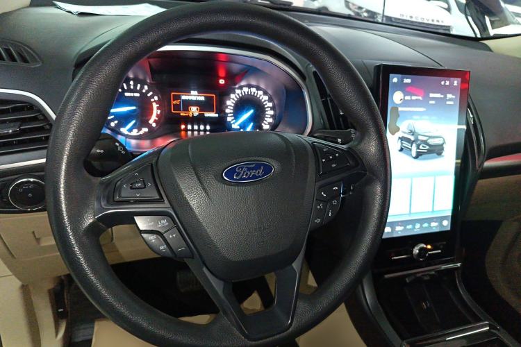 Used Ford Edge 2020 EcoBoost 245 Two-Wheel-Drive Titanium 5-Seater
