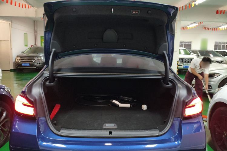 Used BMW 5 Series New Energy 2021 535Le M Sport Package Trunk