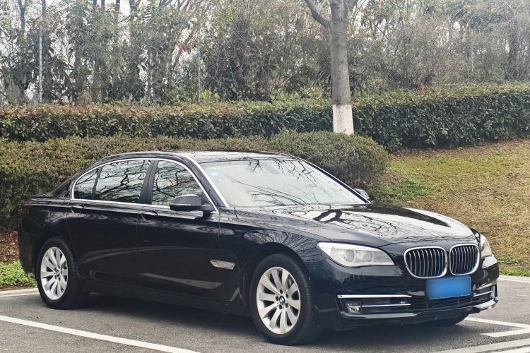 Used BMW 7 Series 2013 730Li Luxury Model Exterior 2