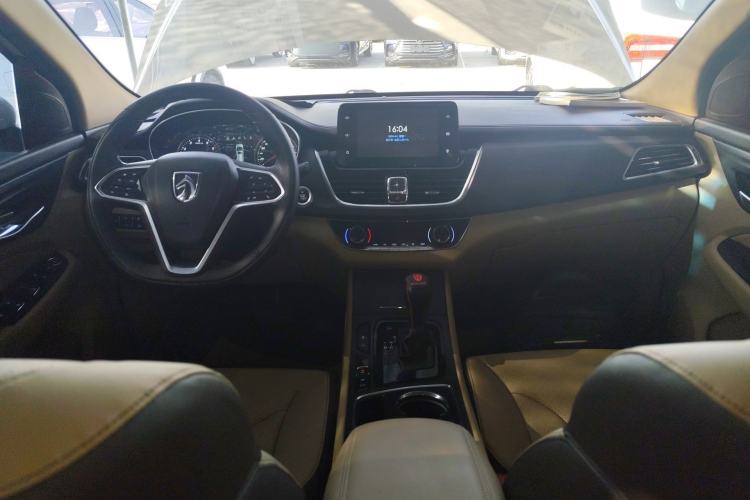 Used Baojun 730 2017 1.8L iAMT Prestige Version 7 Seats