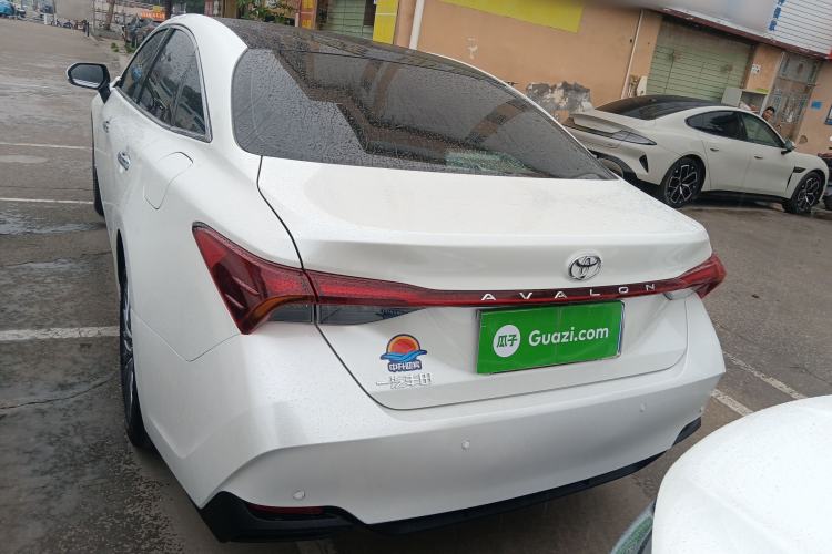 Used Toyota Avalon 2024 2.0L Luxury Edition
