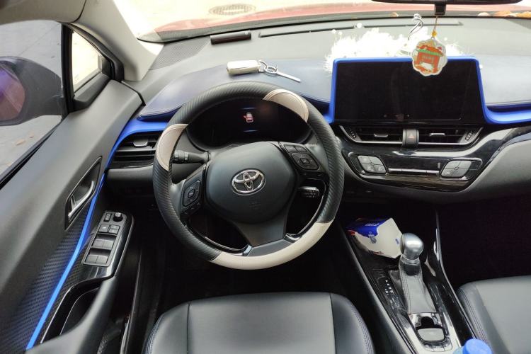 Used Toyota C-HR 2023 2.0L Luxury Edition Steering Wheel