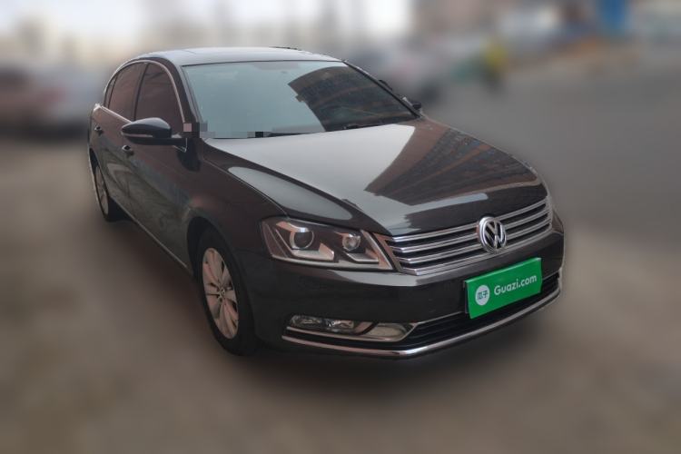 Used Volkswagen Magotan 2013 1.8TSI Luxury Model Front Right 45 Deg