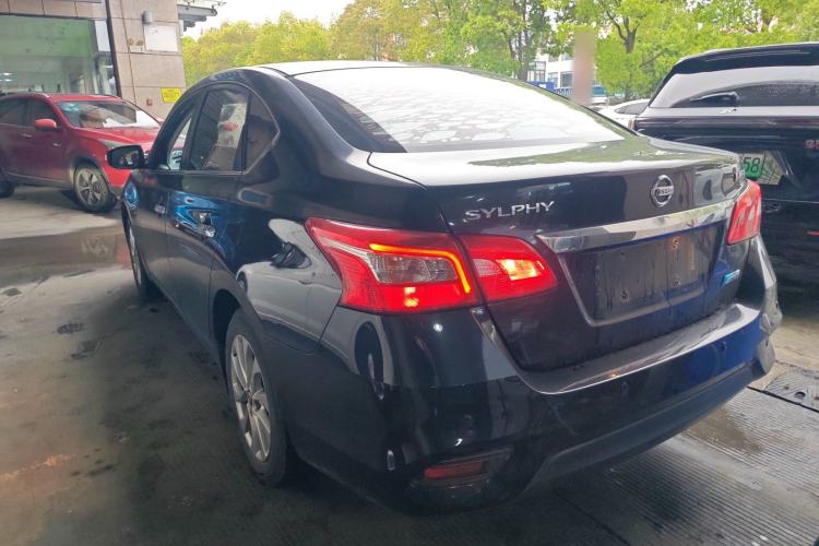 Used Nissan Sylphy 2016 1.6XV CVT Smart Enjoyment Version Rear Left 45 Deg
