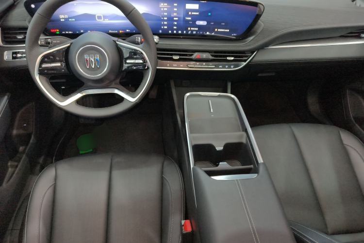 Used Buick LaCrosse 2025 28T Platinum Edition