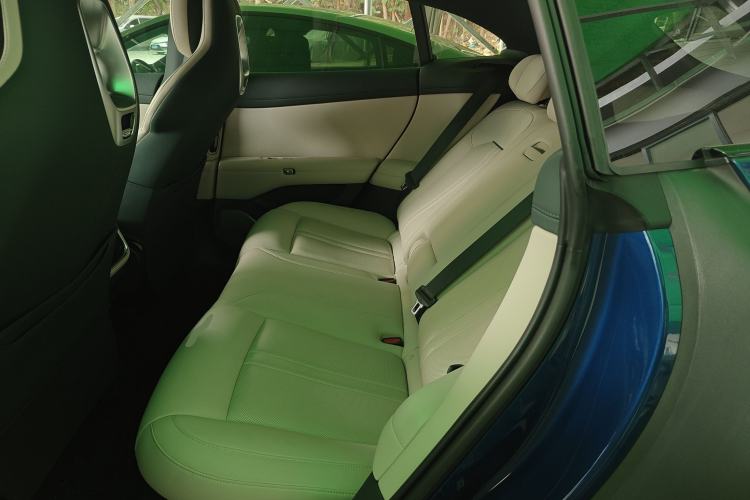 Used Xiaomi Auto YU7 2025 Ultra-Long Range Rear-Wheel Drive Version Left Rear Seat