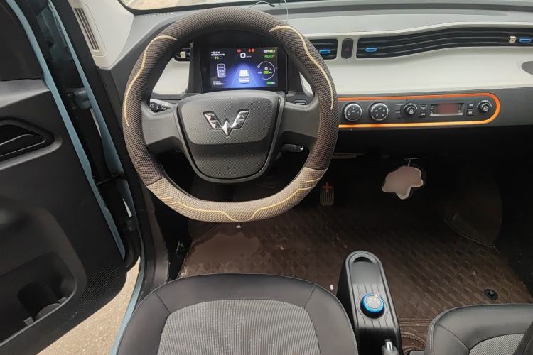 Used Wuling Hongguang MINIEV 2020 Lite Version Lithium Iron Phosphate Steering Wheel
