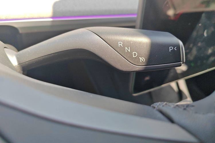 Used Tesla Model Y 2024 Rear-Wheel-Drive Version
