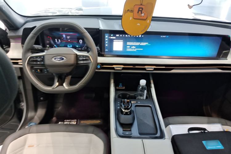 Used Ford Edge 2023 Ford Explorer L 2.0T EcoBoost Four-Wheel Drive 7-Seater Supreme Model