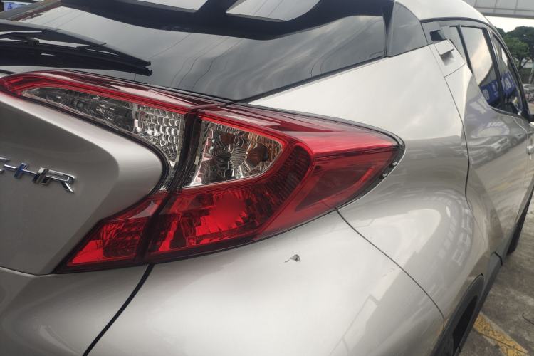 Used Toyota C-HR 2020 2.0L Leading Edition Exterior 3