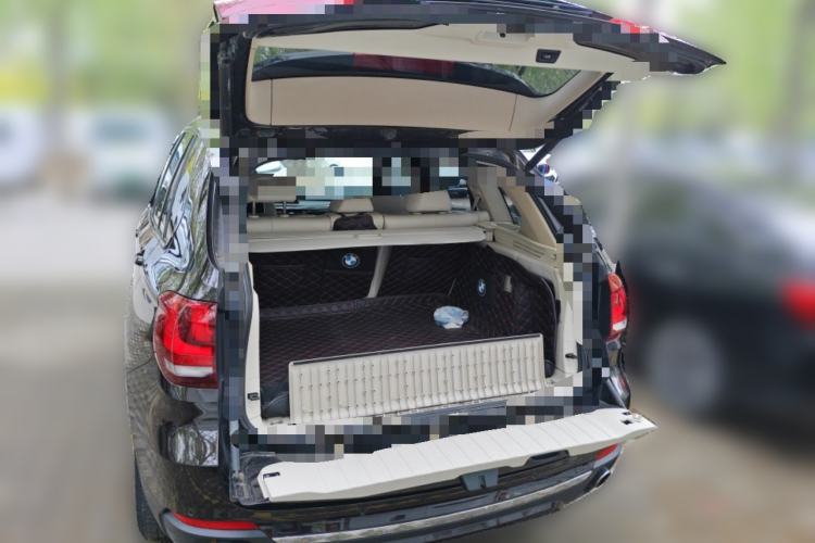 Used BMW X5 2014 xDrive35i Luxury Edition Trunk