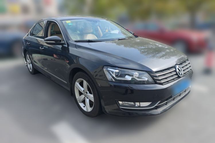 Used Volkswagen Passat 2011 2.0 TSI DSG Premium Edition Front Right 45 Deg