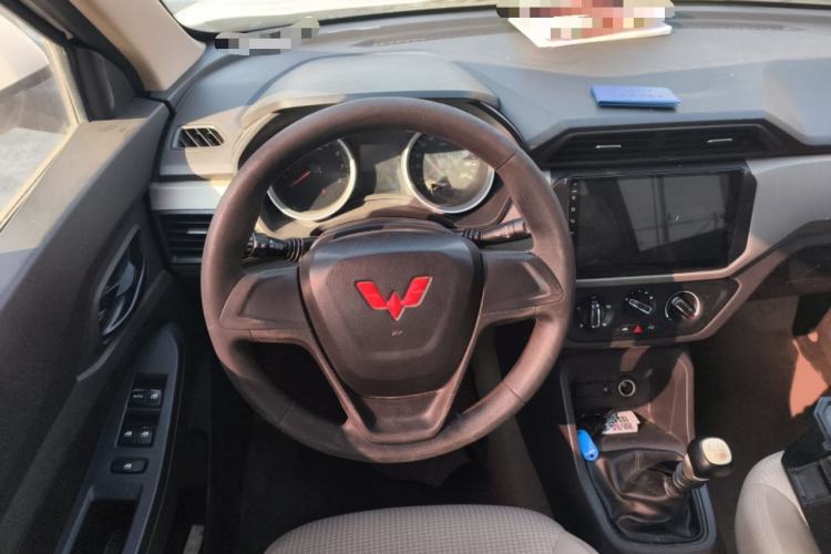 Used Wuling Hongguang 2019 1.5L S Standard Version China VI LAR