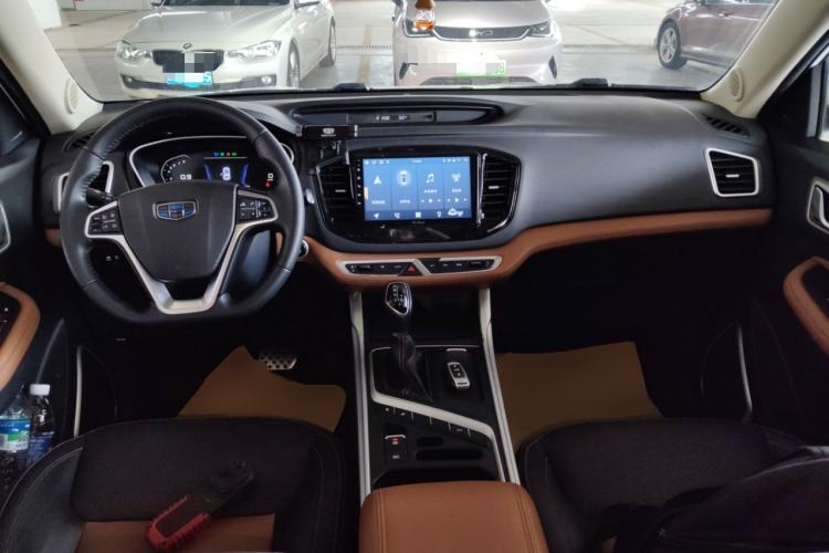 Used Geely Auto Vision X6 2018 1.4T CVT 4G Connected Luxury Version Center Console