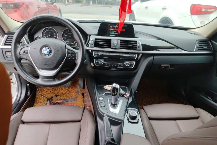 Used BMW 3 Series 2018 320Li xDrive Fashion Model Center Console