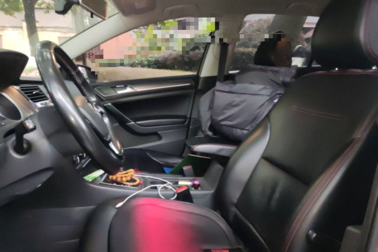 Used Volkswagen Golf 2016 230TSI Automatic Comfort Version
