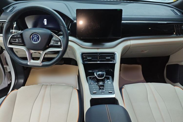 Used BYD Song PLUS New Energy 2021 EV Flagship Model Center Console