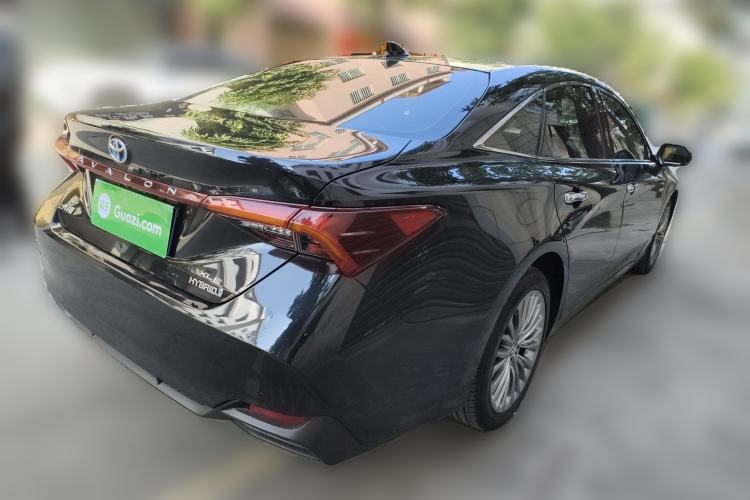 Used Toyota Avalon 2019 Dual-Engine 2.5L XLE Prestige Version China VI Standard
