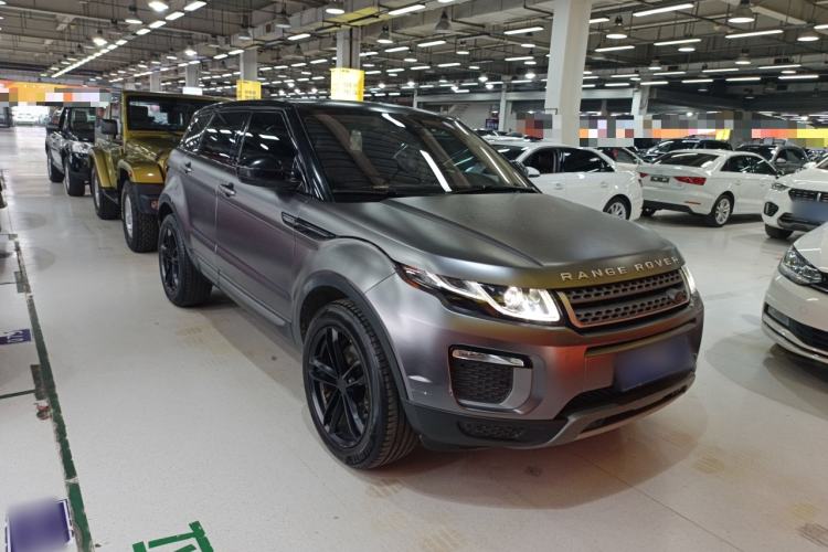 Used Land Rover Range Evoque 2017 2.0T SE Smart Glow Edition Front Right 45 Deg