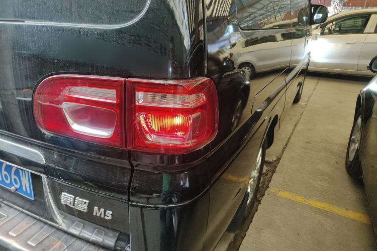 Used FORTHING Lingzhi 2020 M5L 2.0L Luxury 7-Seater