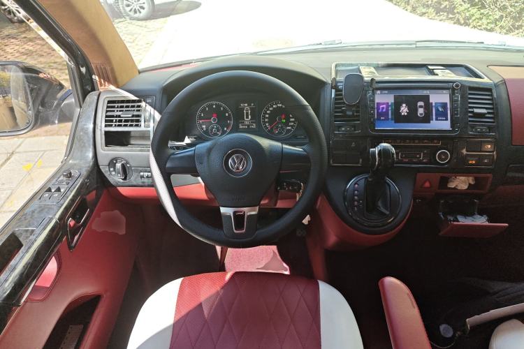 Used Volkswagen Caravelle 2015 2.0 TSI Four-Wheel Drive Comfort Edition
